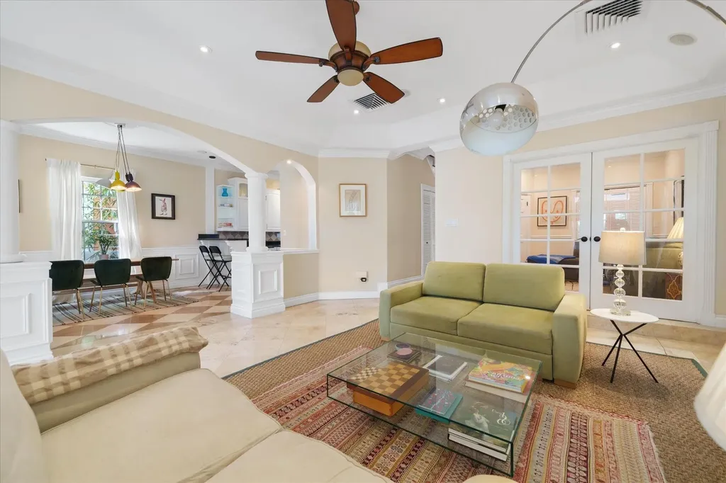 Kingfisher Island Sandypo New Providence Paradise Island BS