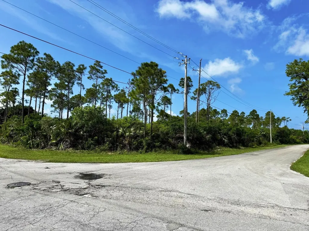 Bahamia North, Lots 1-3 Grand Bahama Freeport BS