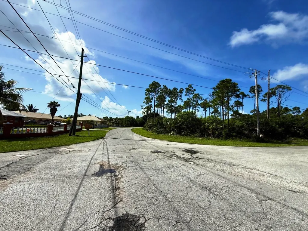 Bahamia North, Lots 1-3 Grand Bahama Freeport BS