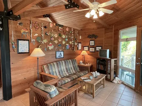 Oceanview Home W/garage Long Island BS