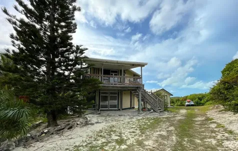 Oceanview Home W/garage Long Island BS