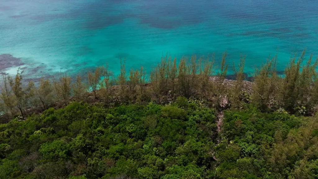 Lot 6 Governors Harbour Eleuthera BS