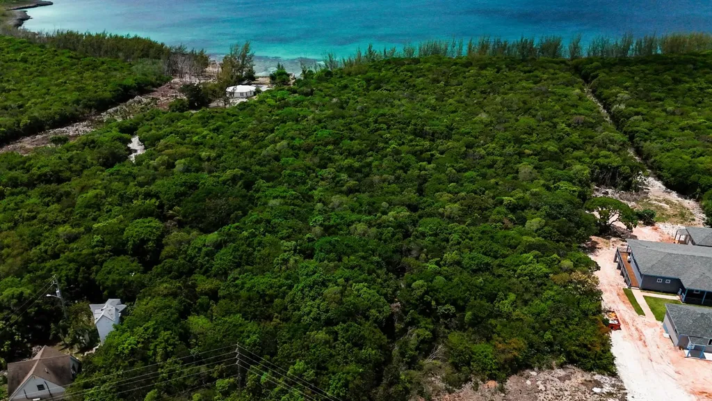 Lot 6 Governors Harbour Eleuthera BS