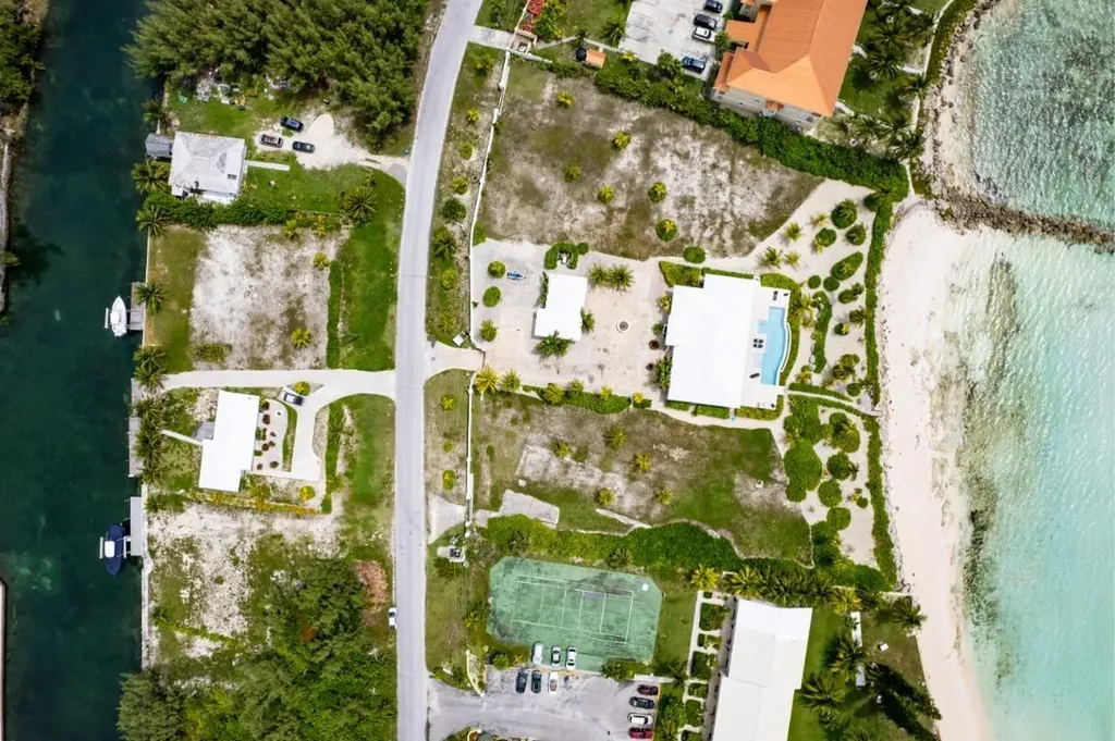 Goldeneye - Port Of Call Grand Bahama Freeport BS