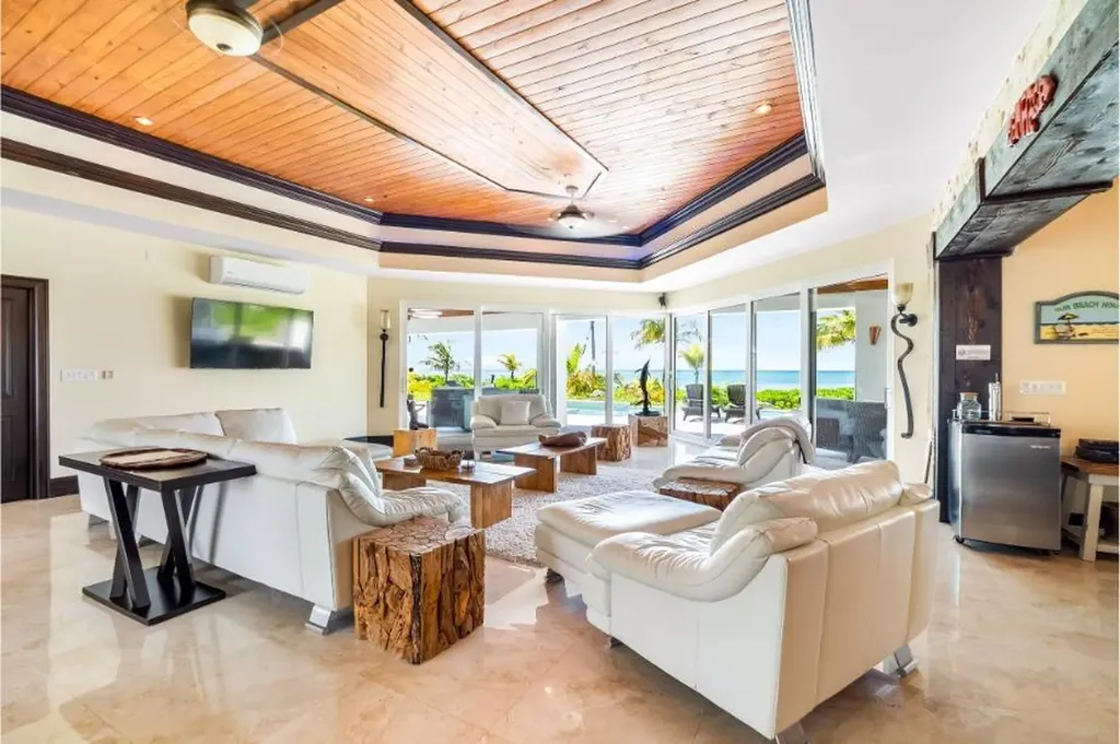 Goldeneye - Port Of Call Grand Bahama Freeport BS