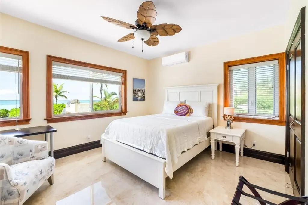 Goldeneye - Port Of Call Grand Bahama Freeport BS