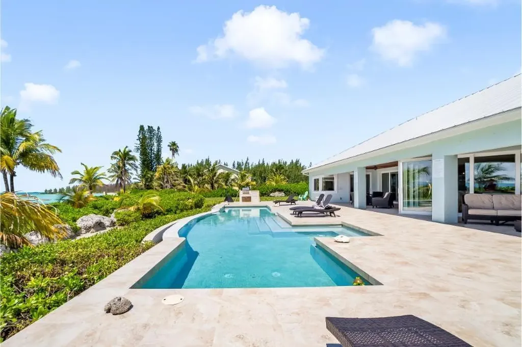 Goldeneye - Port Of Call Grand Bahama Freeport BS