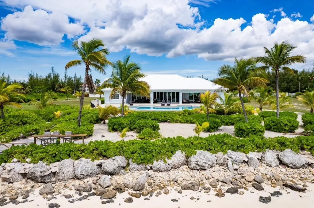 Goldeneye - Port Of Call Grand Bahama Freeport BS