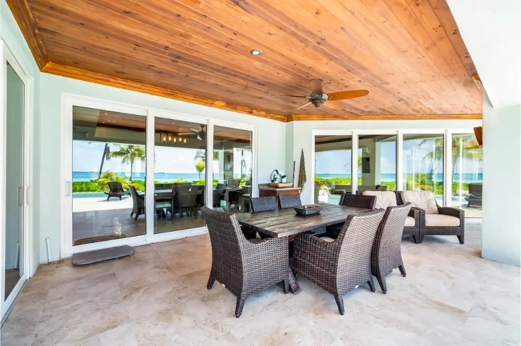 Goldeneye - Port Of Call Grand Bahama Freeport BS