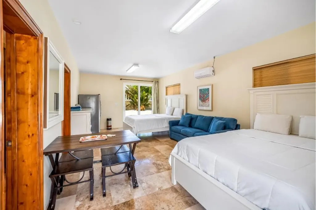 Goldeneye - Port Of Call Grand Bahama Freeport BS