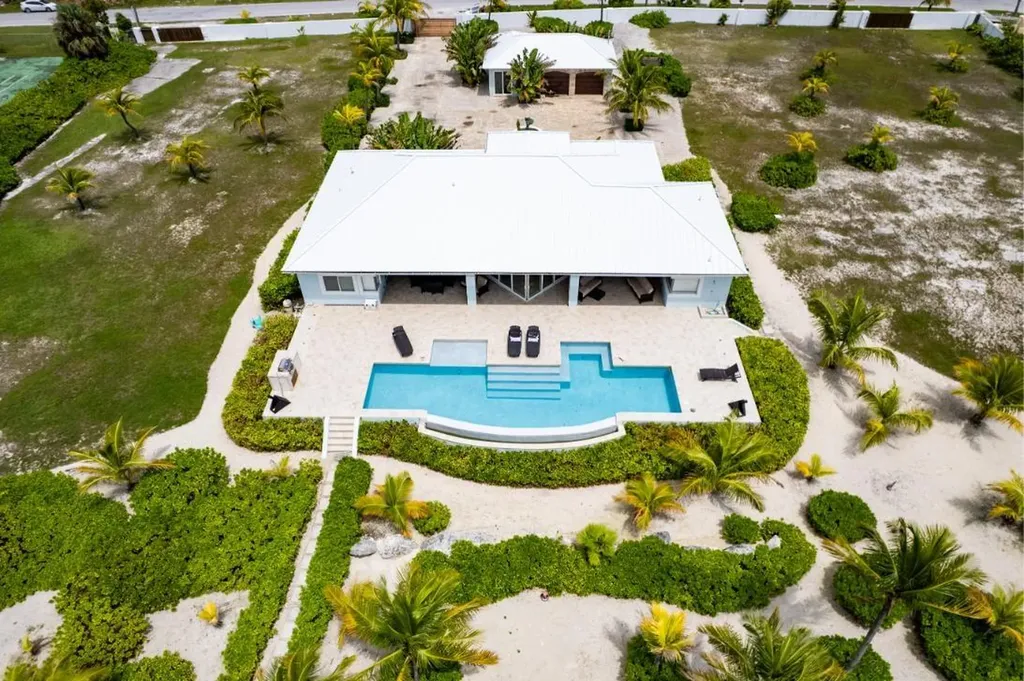 Goldeneye - Port Of Call Grand Bahama Freeport BS