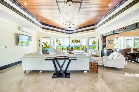 Goldeneye - Port Of Call Grand Bahama Freeport BS