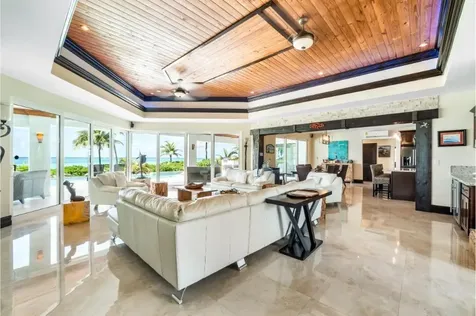 Goldeneye - Port Of Call Grand Bahama Freeport BS