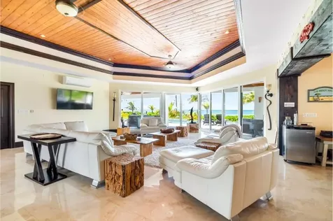 Goldeneye - Port Of Call Grand Bahama Freeport BS