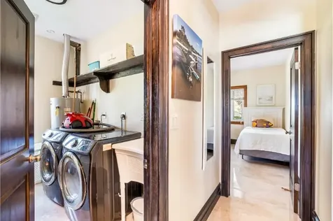 Goldeneye - Port Of Call Grand Bahama Freeport BS