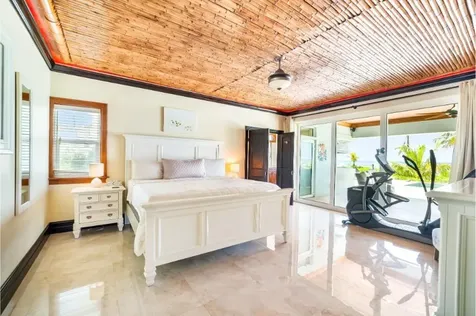 Goldeneye - Port Of Call Grand Bahama Freeport BS