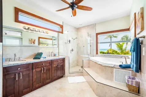 Goldeneye - Port Of Call Grand Bahama Freeport BS