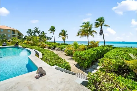 Goldeneye - Port Of Call Grand Bahama Freeport BS