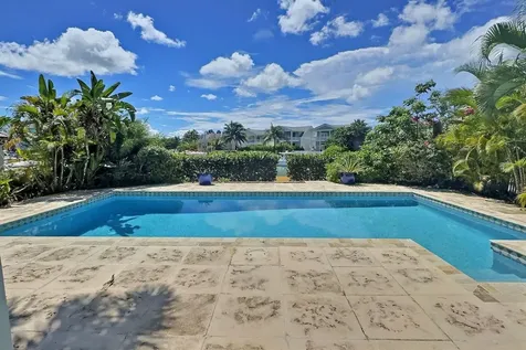 Kingfisher Sandyport New Providence Paradise Island BS