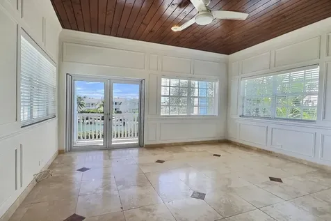 Kingfisher Sandyport New Providence Paradise Island BS