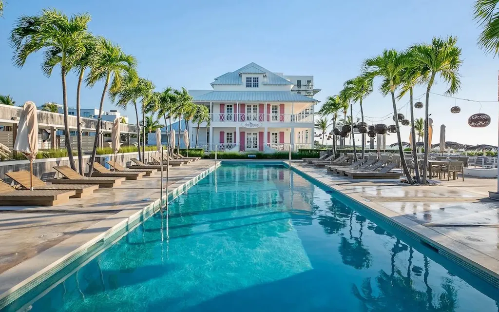 Slip 8, Pier 1, Palm Cay New Providence Paradise Island BS