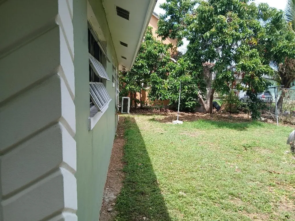 Ambri Close 20 New Providence Paradise Island BS