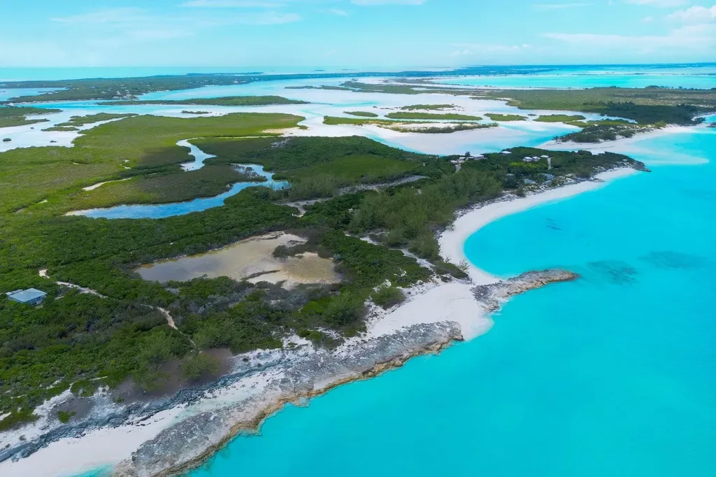 7.75 Acres Little Exuma Exuma BS