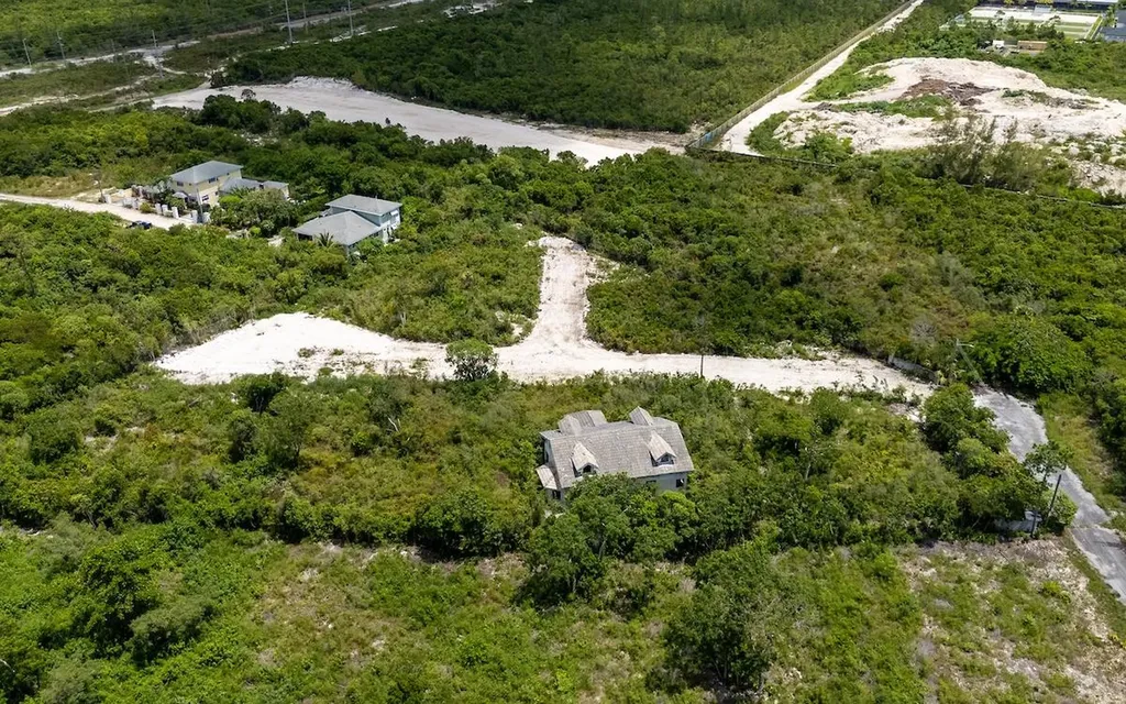 15b Country Club Estates New Providence Paradise Island BS