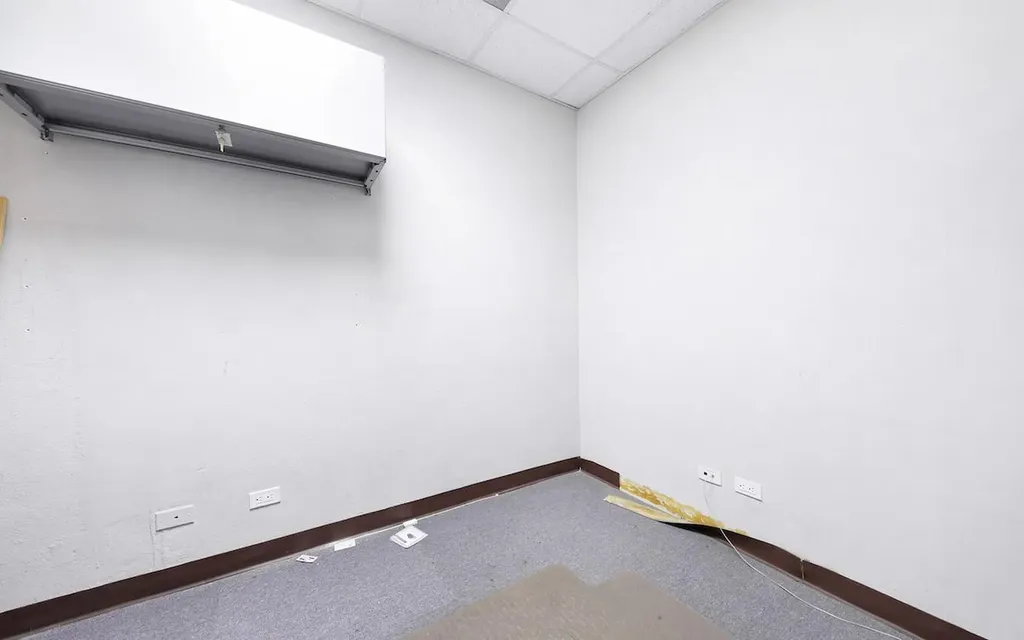 Commercial Building #159 Shirley Street New Providence Paradise Island BS