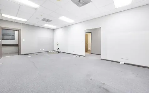 Commercial Building #159 Shirley Street New Providence Paradise Island BS