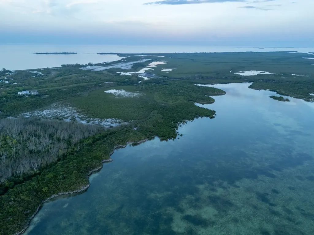 Isabella Drive Berry Islands BS