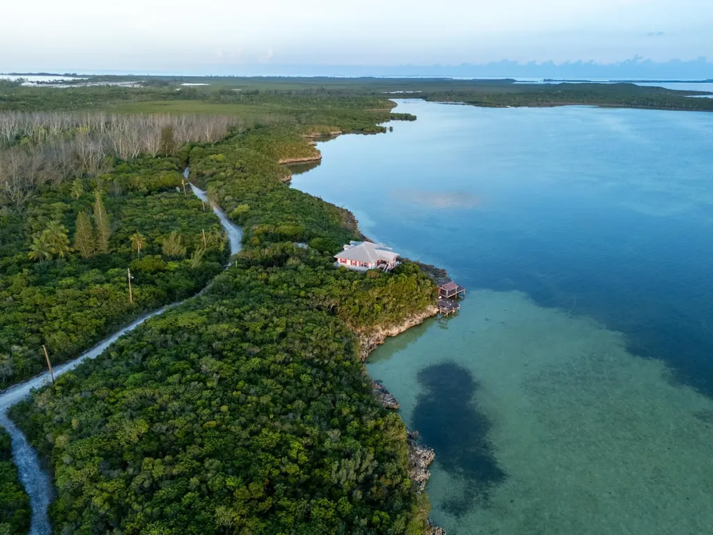 Isabella Drive Berry Islands BS