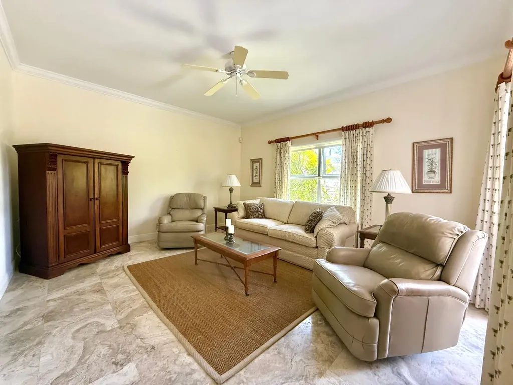 Shoreline Grand Bahama Freeport BS