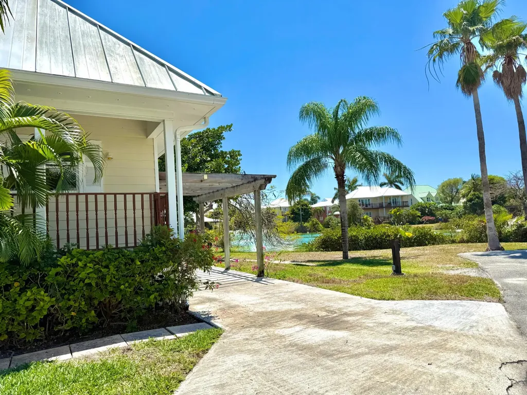 Shoreline Grand Bahama Freeport BS