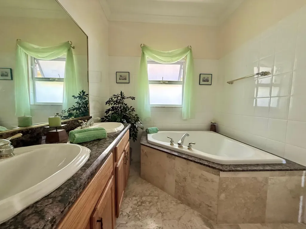 Shoreline Grand Bahama Freeport BS