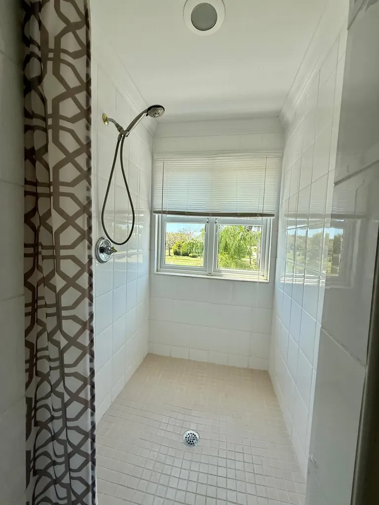 Shoreline Grand Bahama Freeport BS