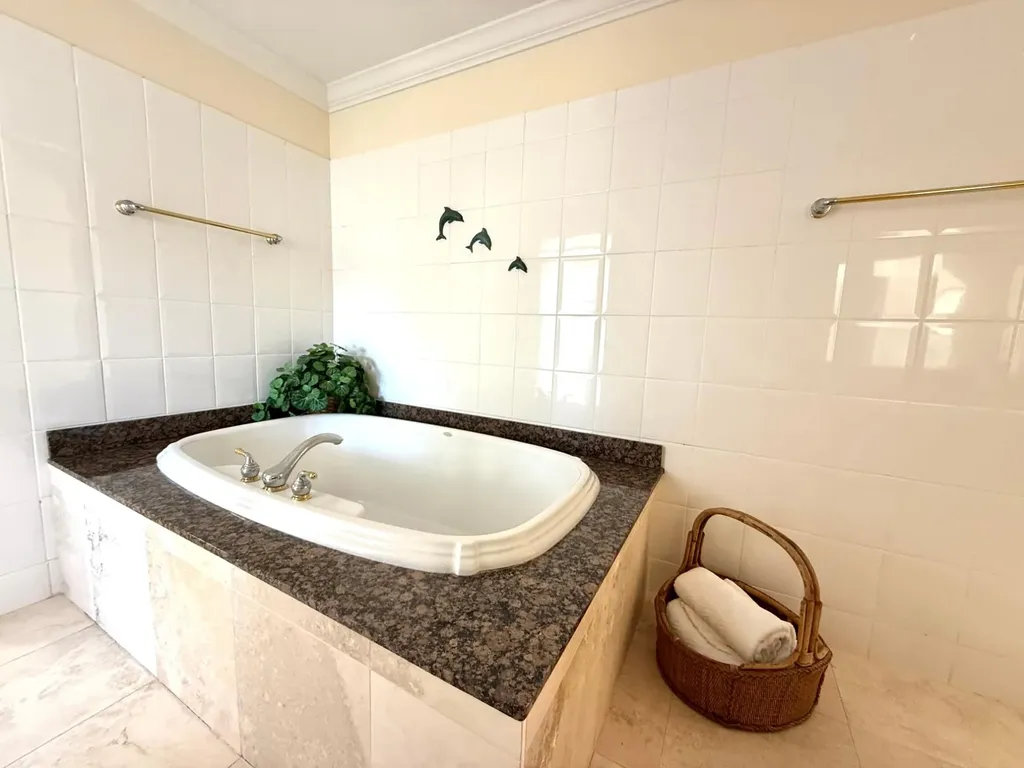 Shoreline Grand Bahama Freeport BS