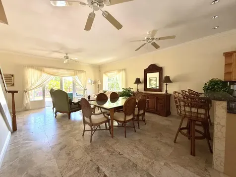 Shoreline Grand Bahama Freeport BS