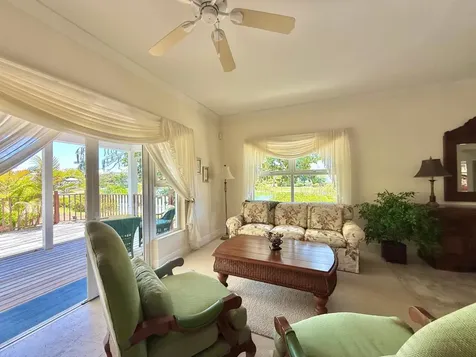 Shoreline Grand Bahama Freeport BS