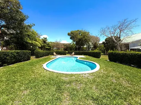 Shoreline Grand Bahama Freeport BS