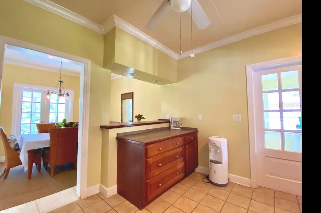 Thatch Tree House Eleuthera BS