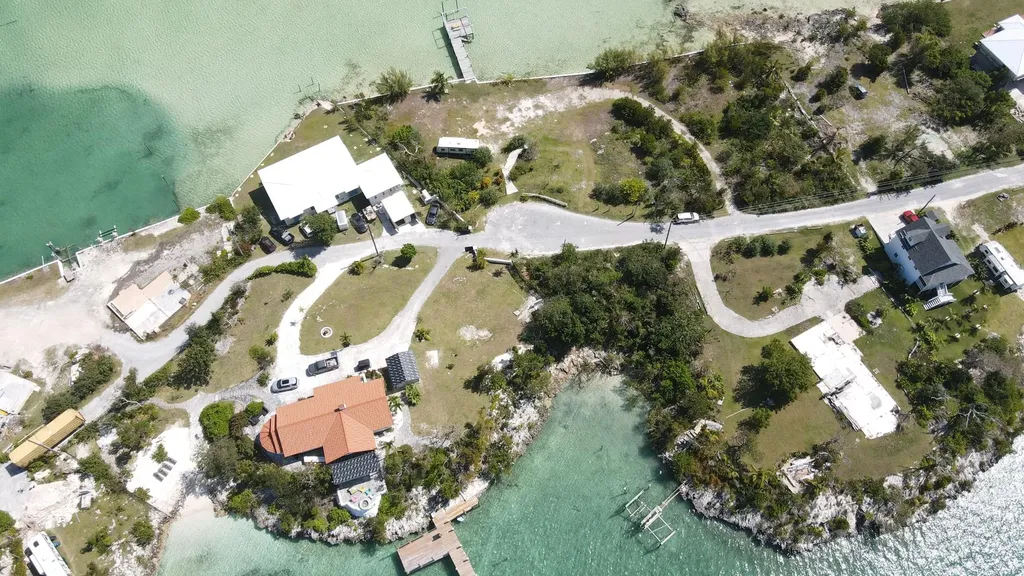 Pelican Shores Road Abaco BS