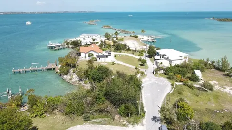 Pelican Shores Road Abaco BS