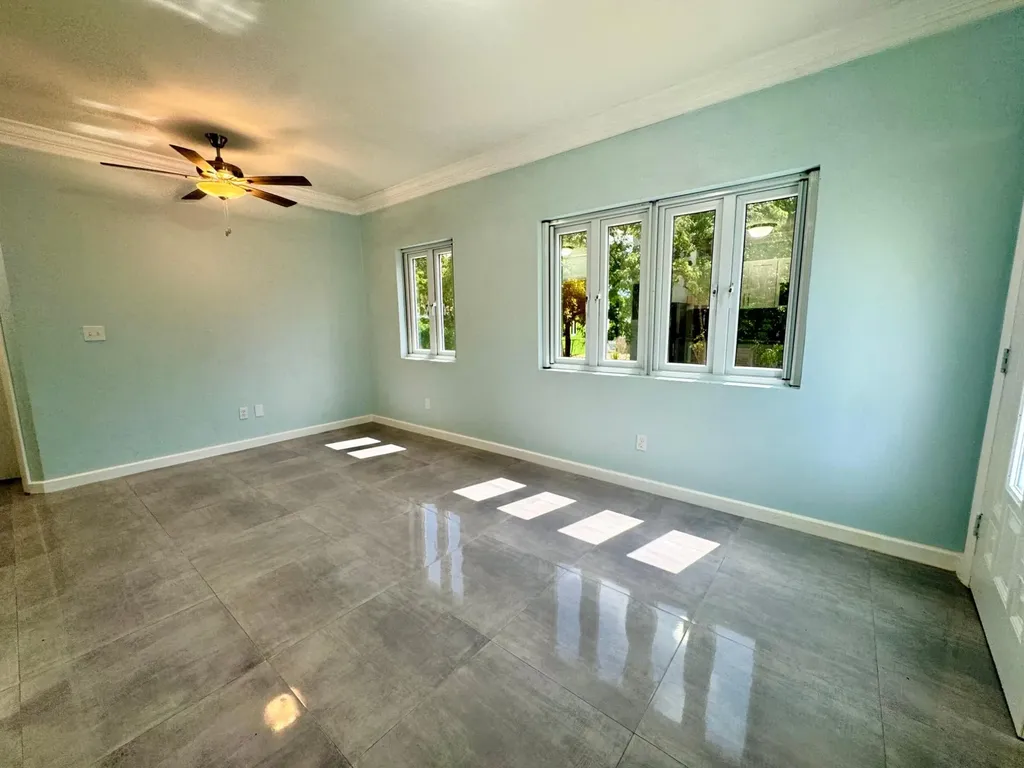 Denice Cay, Venice Bay New Providence Paradise Island BS