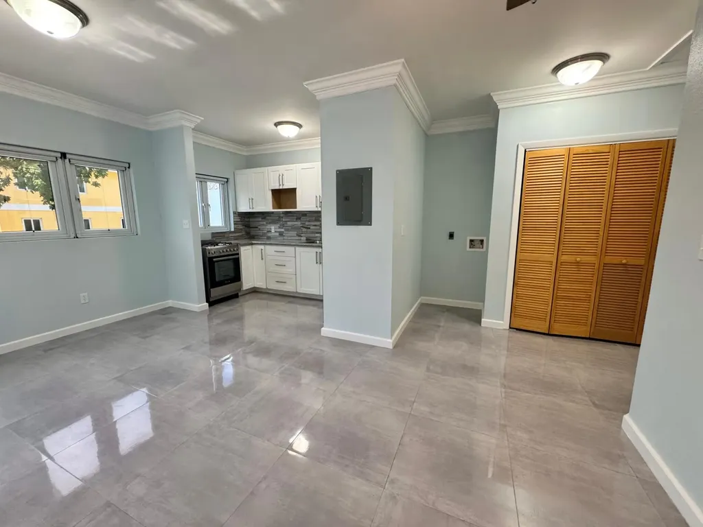 Denice Cay, Venice Bay New Providence Paradise Island BS