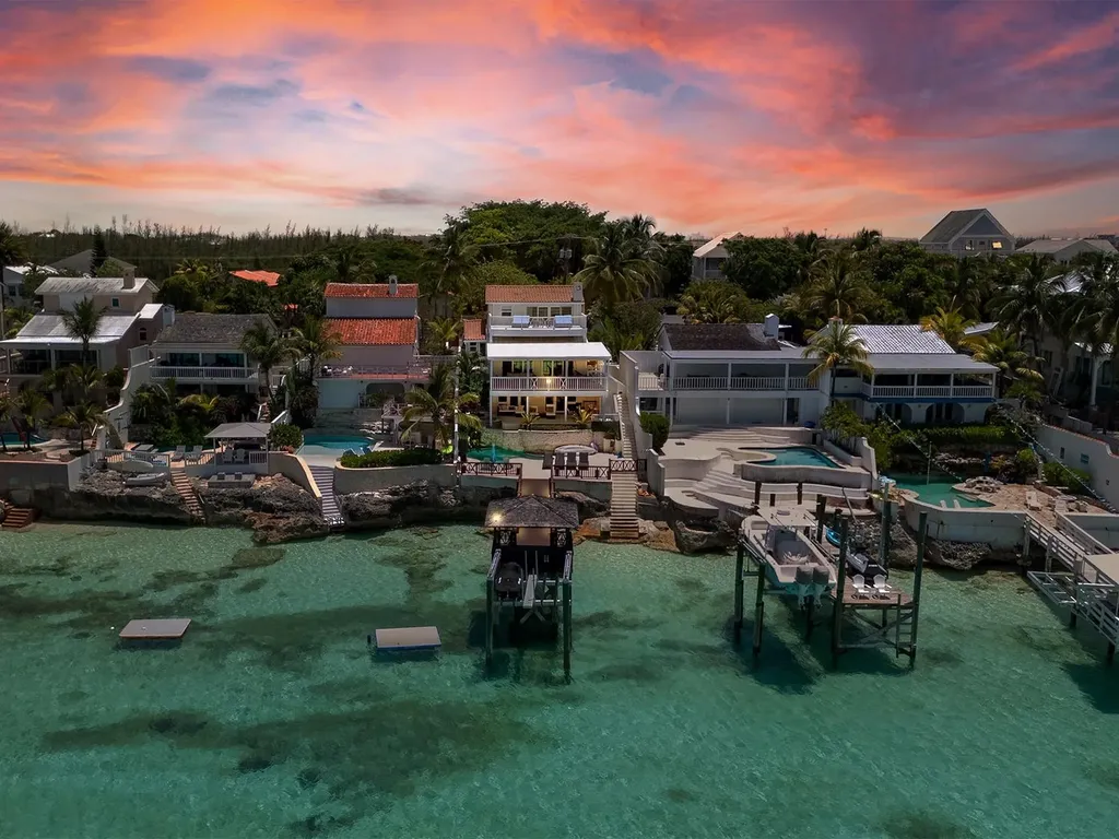 #3 Old Fort Ridge New Providence Paradise Island BS