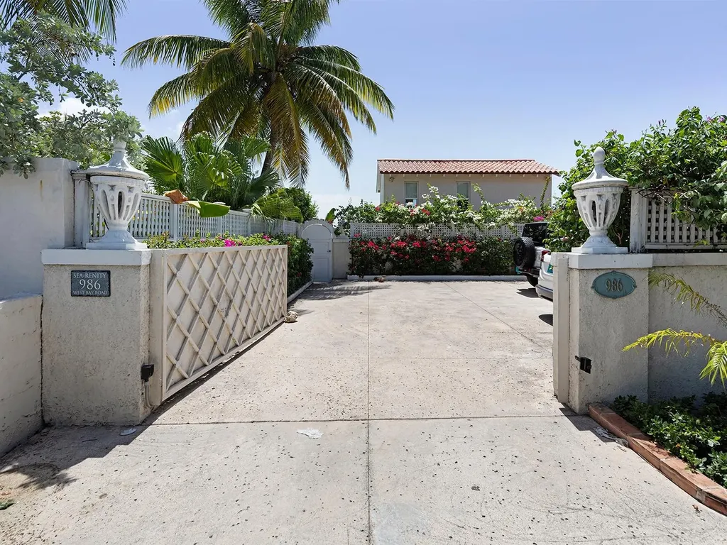 #3 Old Fort Ridge New Providence Paradise Island BS