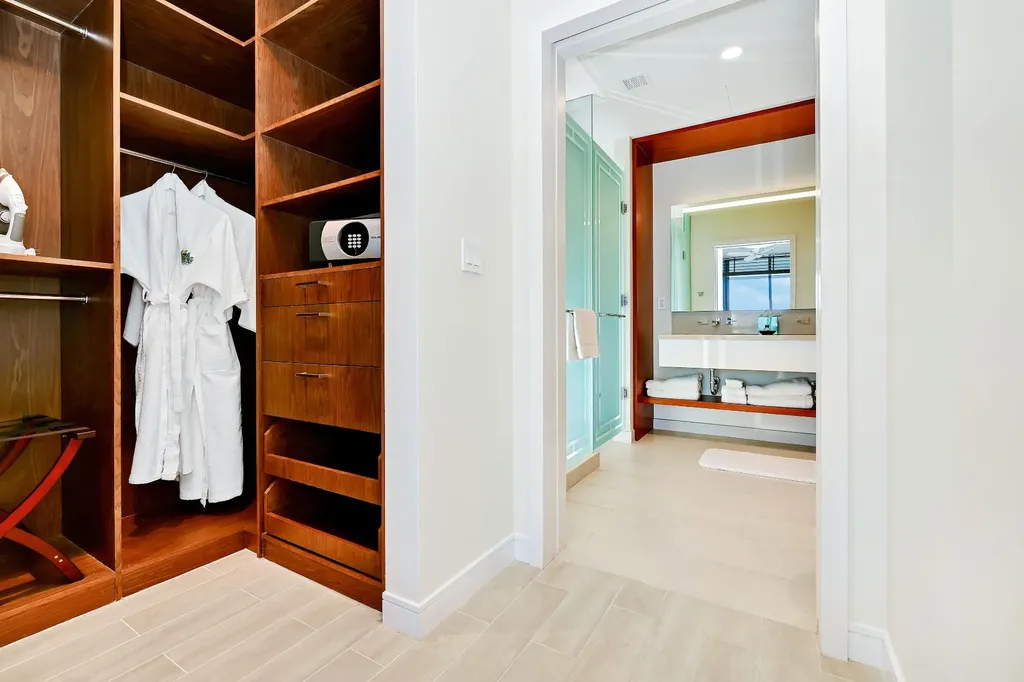 One Particular Harbour New Providence Paradise Island BS