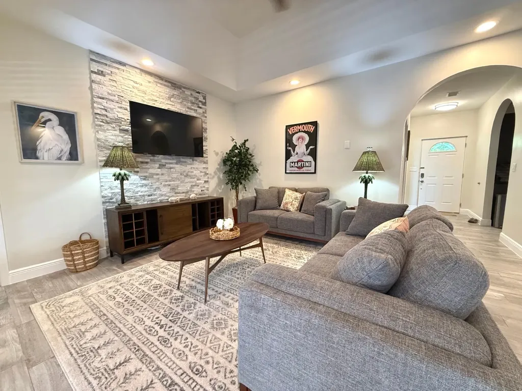 Cannon Drive 12 Grand Bahama Freeport BS