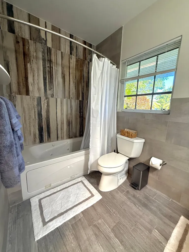 Cannon Drive 12 Grand Bahama Freeport BS